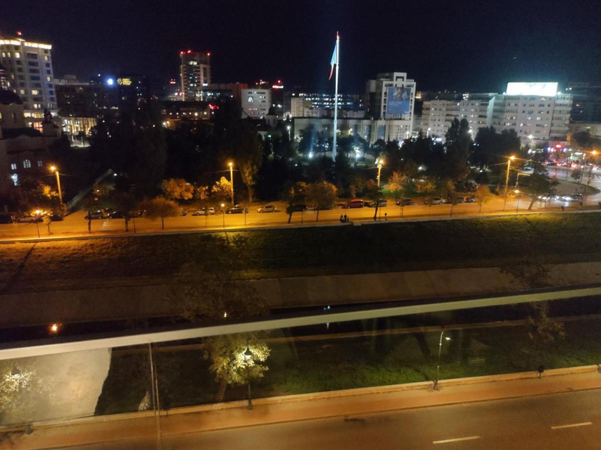 Sky Loft Apartment Iasi Luaran gambar