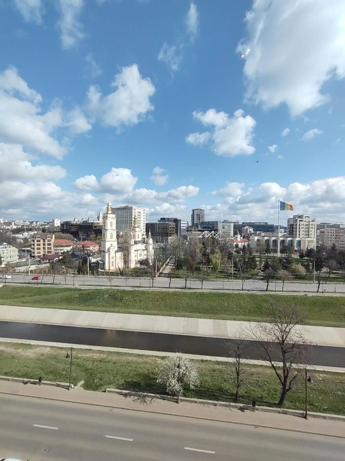 Sky Loft Apartment Iasi Luaran gambar